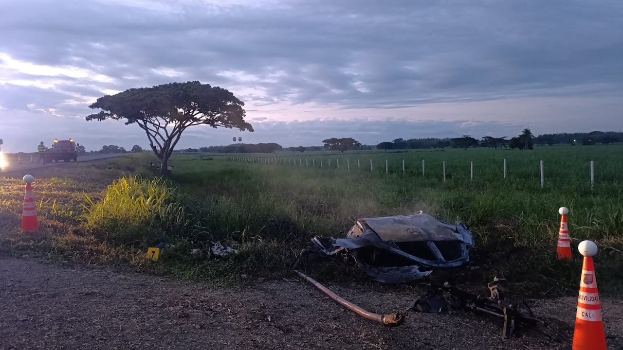 Fatal siniestro vial en la Avenida Bicentenario dejó un hombre muerto dentro de su vehículo