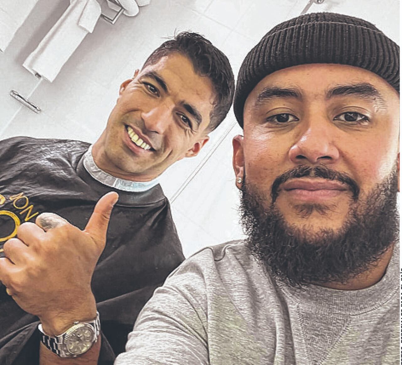 Cristian David Gómez es el barbero de la Selección de Uruguay.