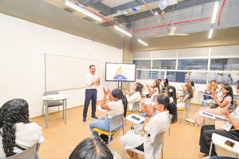 “Este campus universitario es la materialización de un sueño de generaciones", destacó el exgobernador Carlos Caicedo.
