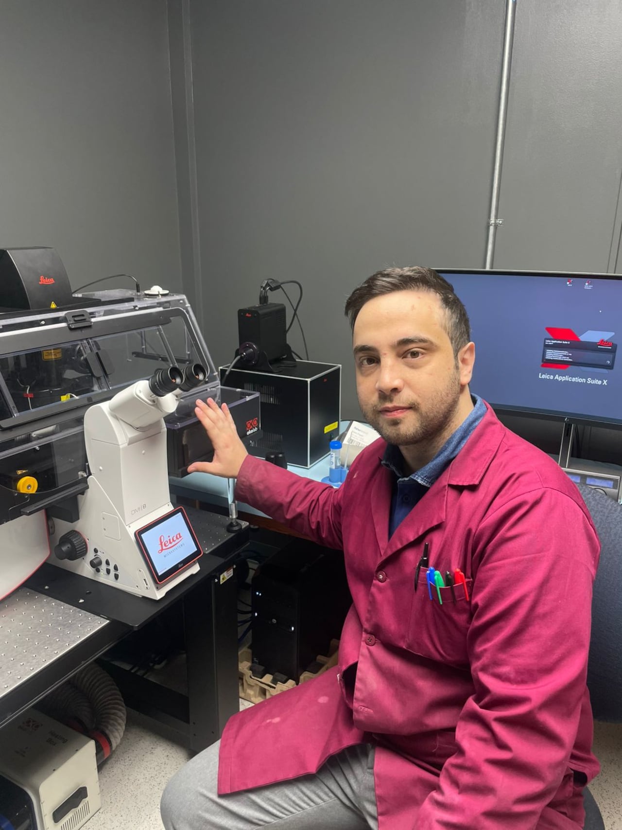 Javier Rosero llegó a Estados Unidos a hacer ciencia gracias a becas. “Cualquiera puede hacer ciencia, no es tan inalcanzable como se cree, las oportunidades están disponibles para todos”, dice.