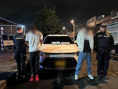 Hombres intentaron hurtar un automóvil, pero se les apagó en plena huida.