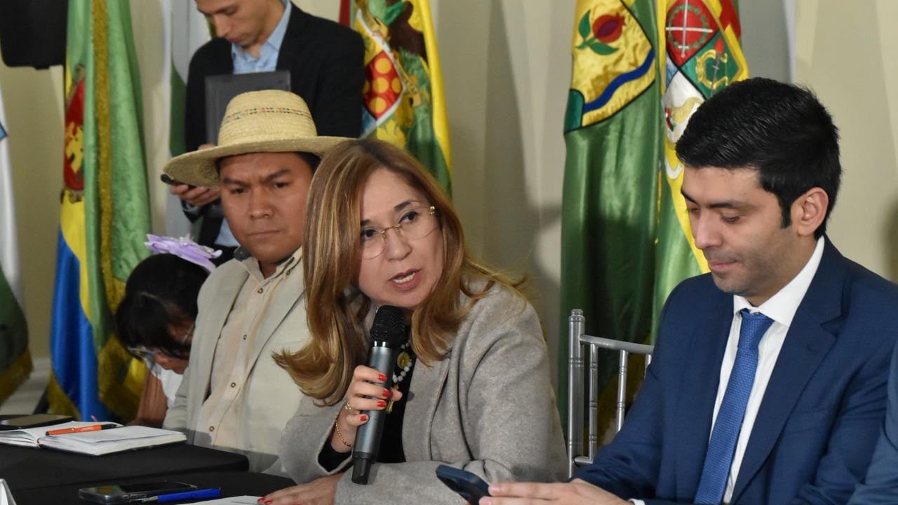 La senadora Norma Hurtado Sánchez coordinará las diez audiencias públicas que la Comisión Bicameral del Congreso realizará en seis departamentos para verificar la reconstrucción.