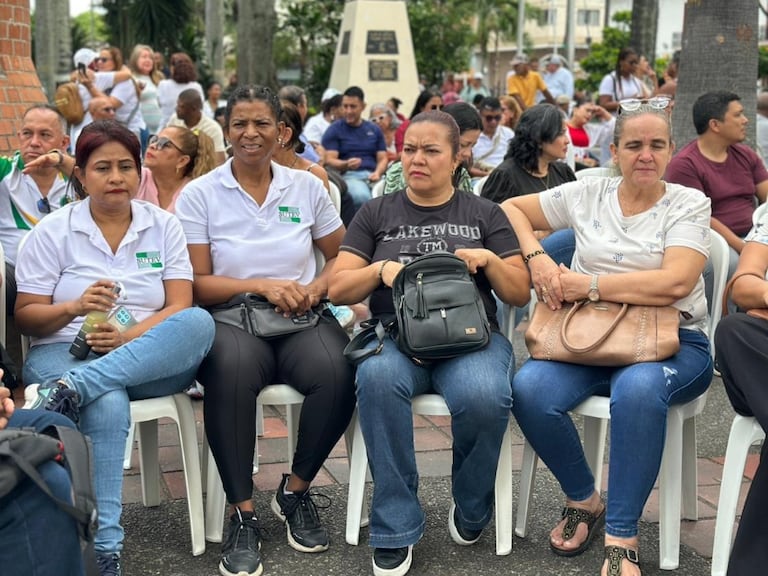 Los profesores indicaron que los recursos que destina el municipio para cubrir el 90 % de los estudiantes, podrían ser invertidos en otras necesidades de la comunidad educativa de Palmira, si el Gobierno Nacional cumpliera con lo establecido para el PAE. Foto: Alcaldía de Palmira / El País.