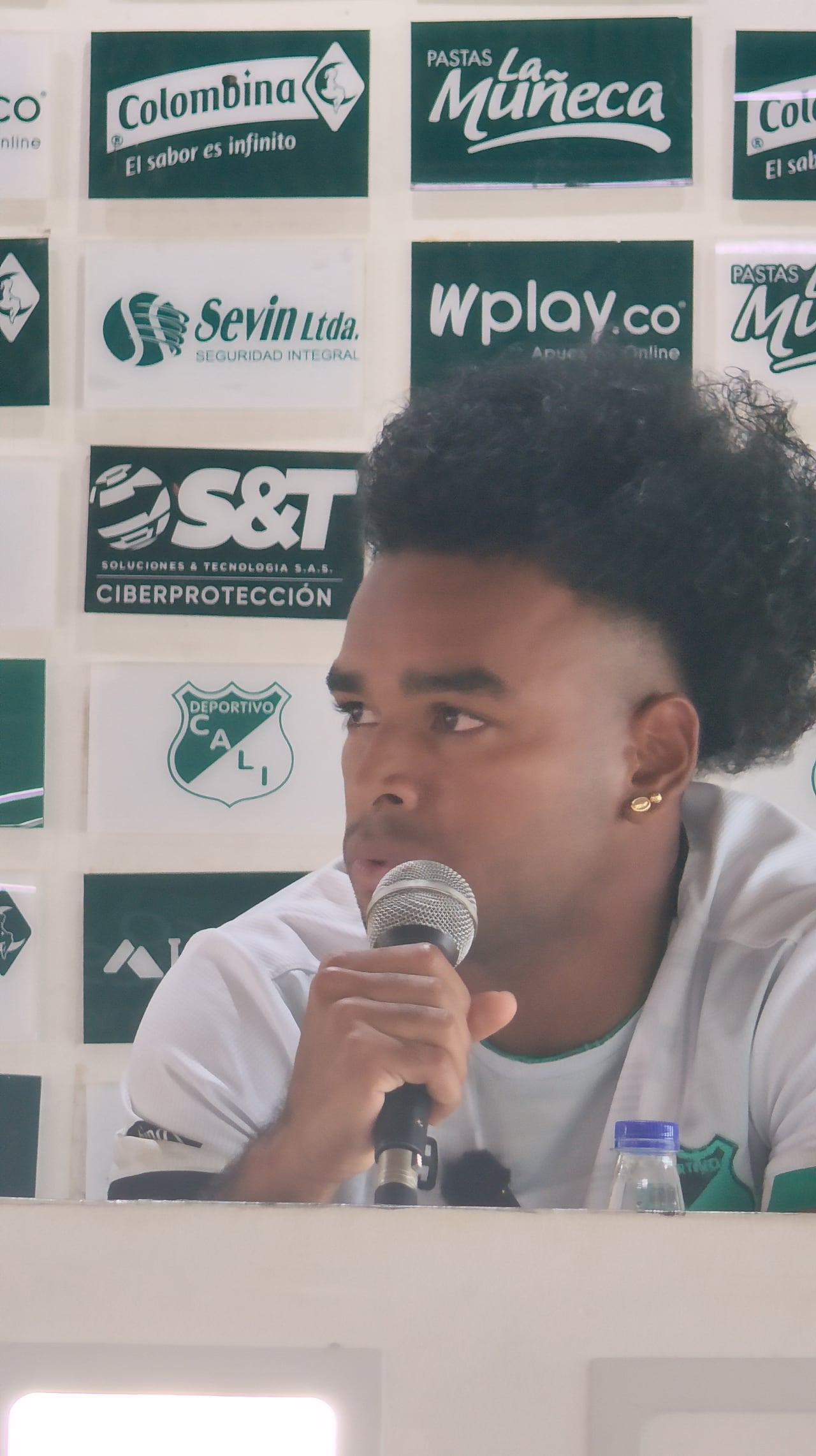 Cali: Rueda de prensa Deportivo Cali, Rafael Dudamel y Johan Martínez.