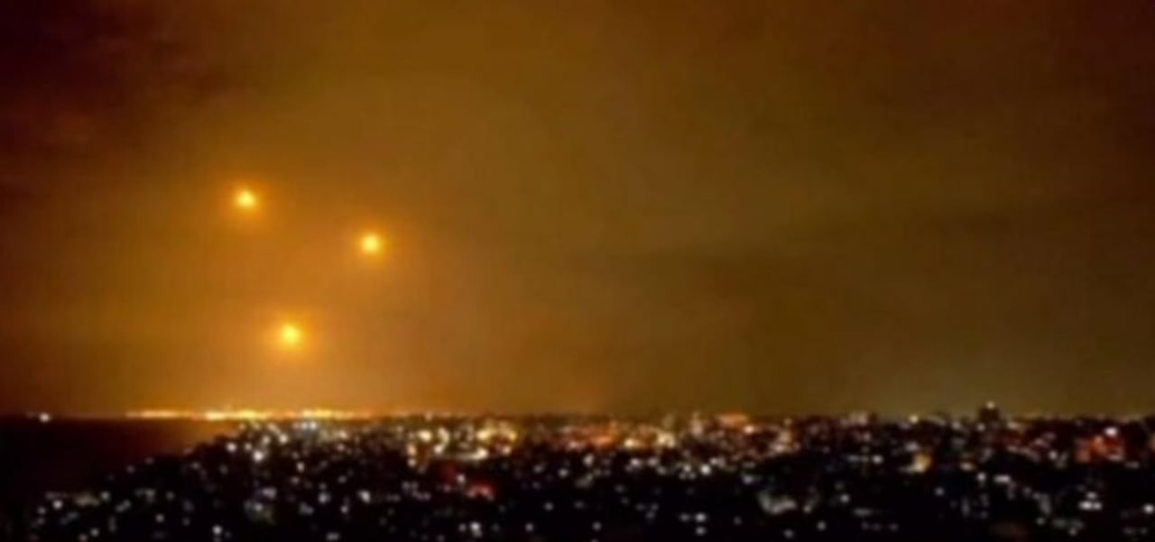 Supuestos Ovnis captados en medio de la guerra en Israel.