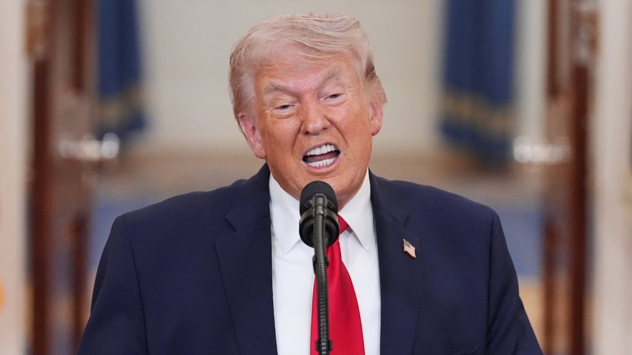 En un discurso vespertino desde la Casa Blanca, Trump no aportó mucha información nueva sobre cómo terminaría la guerra y prometió dos o tres semanas más de ataques "extremadamente duros" contra Irán.