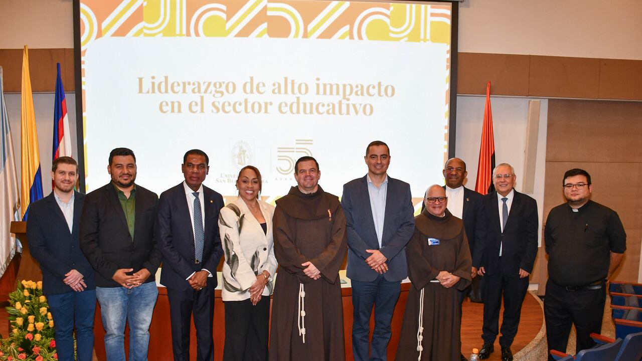 La Universidad de San Buenaventura Cali conmemoró sus 55 años de trayectoria el pasado 28 de agosto. Un día en el no solo resaltaron los principales logros de los últimos años, sino que también recibieron dos reconocimientos.