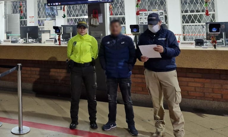 El detenido era requerido por la Interpol para que responda ante la justicia colombiana, confirmaron los integrantes del departamento de Policía Nariño.