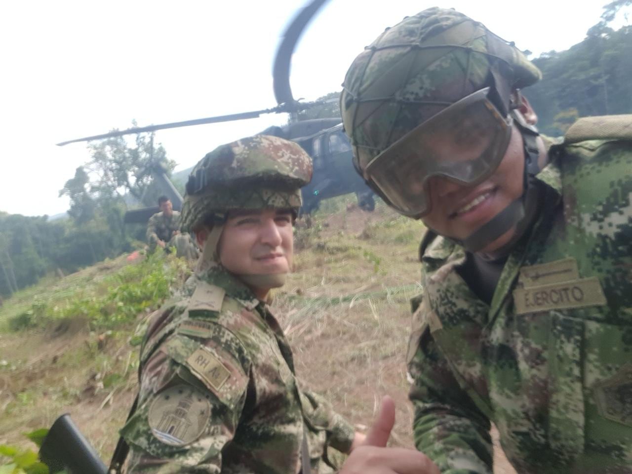 En 2025 fue reconocido como mejor instructor, destacándose por su disciplina y capacidad para formar oficiales y suboficiales.