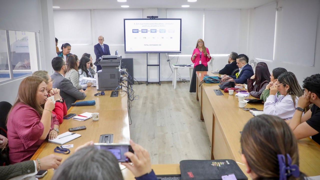 En Bogotá, se realizo el sorteo de jurados de votación, seleccionando a cerca de 124.011 ciudadanos.