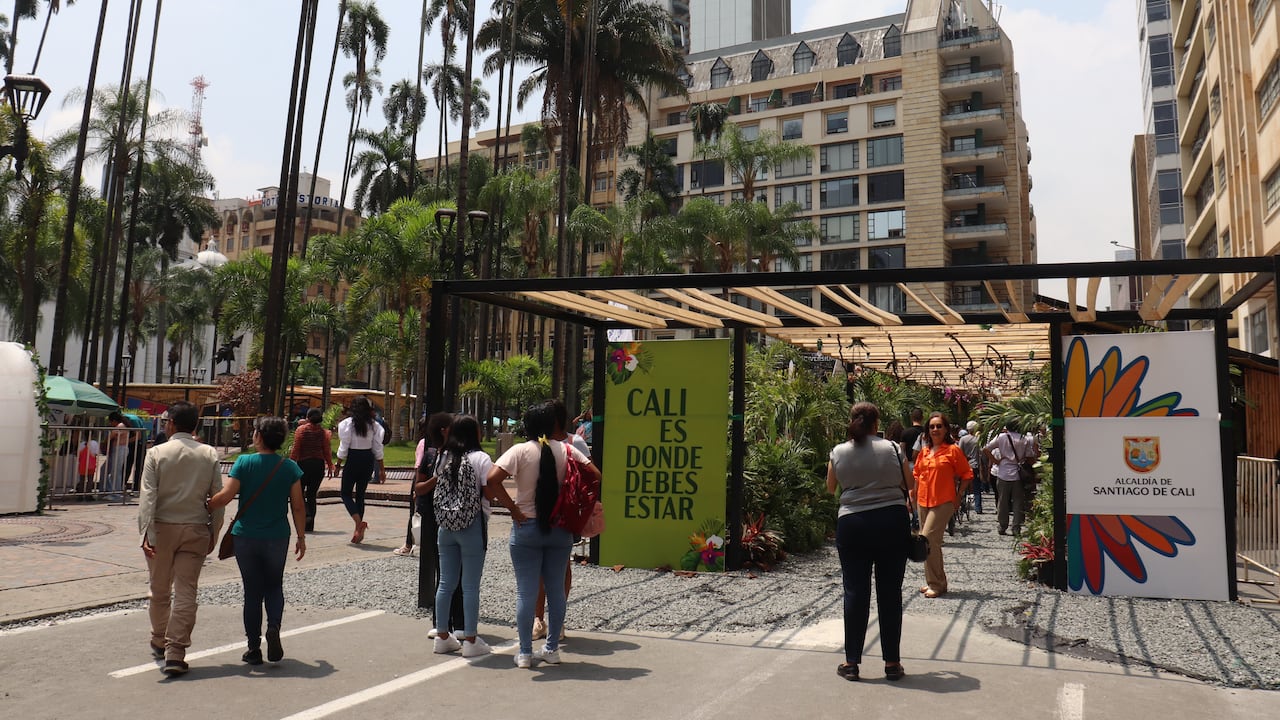Plaza de Cayzedo y Centro de Cali peatonal. Plan piloto para dejarlo peatonal después de la COP16.