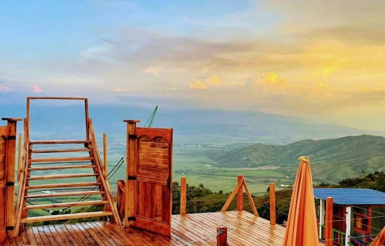 Este lugar ofrece un paisaje del Valle del Cauca.