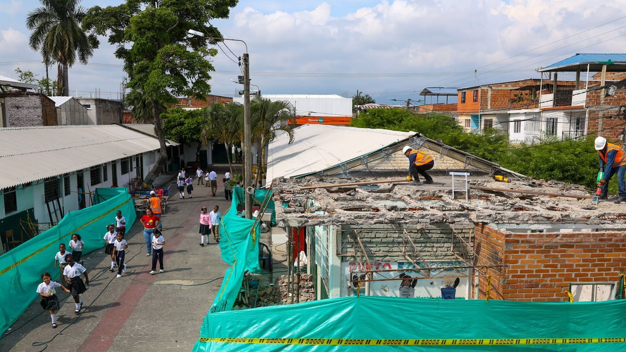 Más de $1.500 millones está invirtiendo la Alcaldía de Cali en la remodelación de tres sedes educativas de la comuna 15.