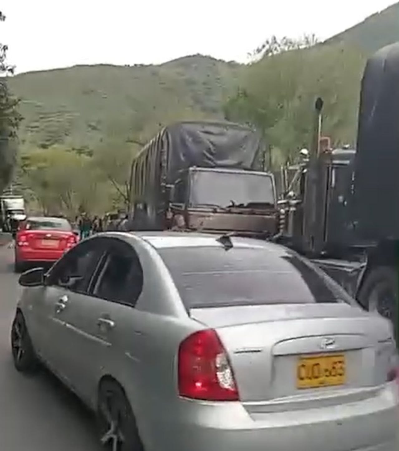 El gobernador regresaba de una jornada de trabajo con comunidades campesinas en el municipio de Sucre cuando ocurrió la emergencia vial.