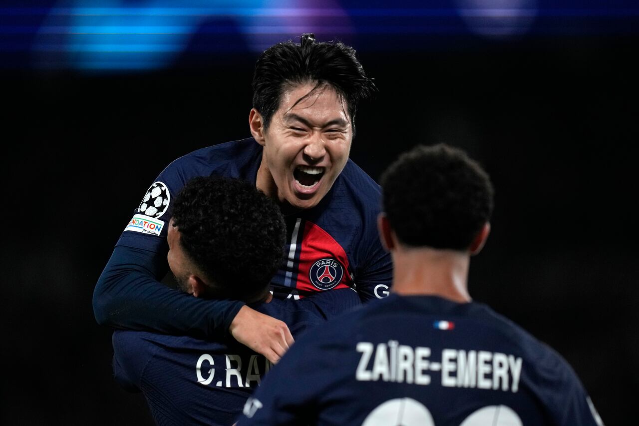 Lee Kang-in, uno de los anotadores en el duelo entre PSG y Milán.