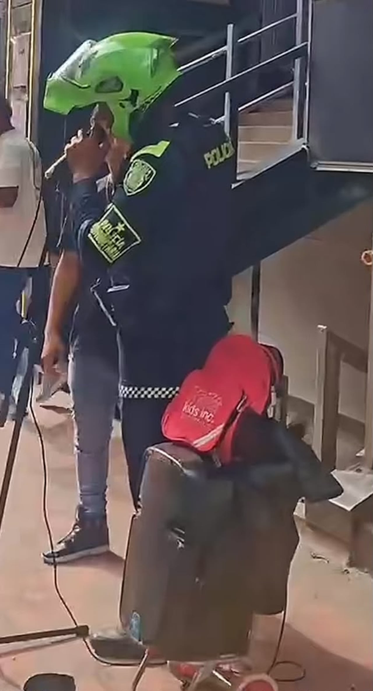 Policía sorprende a artista callejero en Pereira