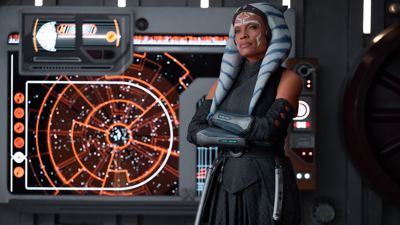 'Ahsoka' estrena una nueva amenaza para la Galaxia, y explora, a su vez, el tema de la relación entre maestros y aprendices.