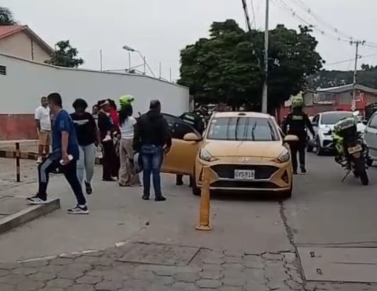Hasta el momento, se desconoce a cuáles personas eran el objetivo del atentado, razón por la cual se espera que las autoridades competentes entreguen detalles y un pronunciamiento oficial.