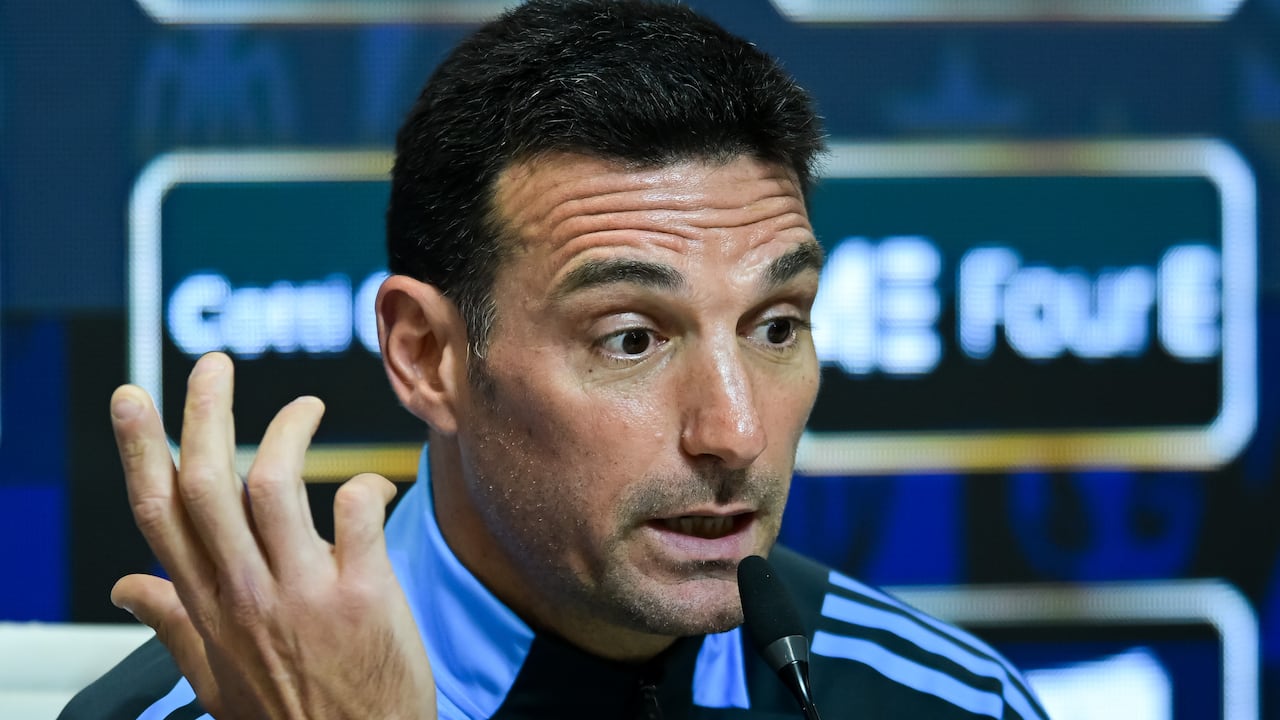 El estratega dejó en claro que siente una gran admiración por la Tricolor.