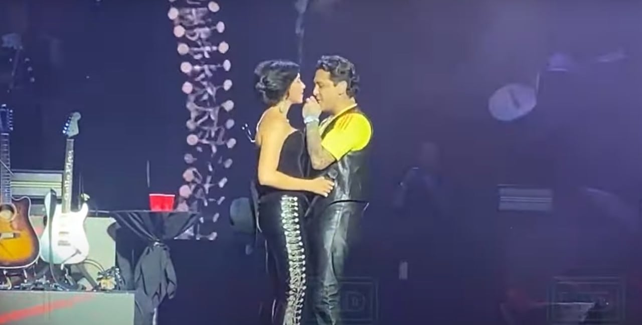 Nodal asistió al concierto 'Los Aguilar' en Bogotá