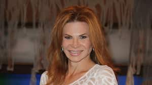 Antes de emerger como la 'Diosa' de las visiones, Mhoni Vidente navegó por un viaje de autodescubrimiento y desafíos que la llevaron a abrazar su destino con valentía.