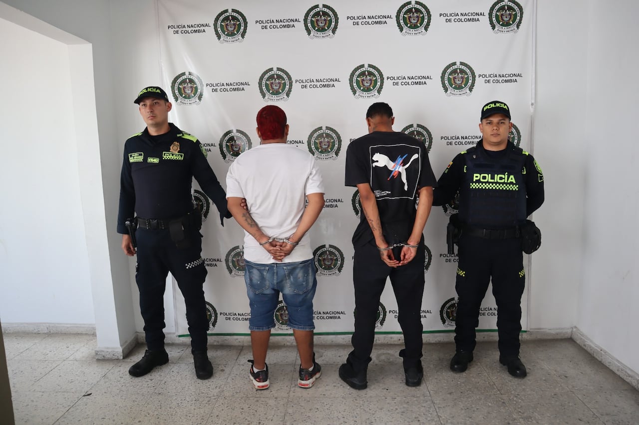 Seguiremos siendo implacables contra quienes pretendan alterar la tranquilidad de los caleños. Nuestras capacidades operativas y de investigación están desplegadas de manera permanente para responder con contundencia frente a cualquier hecho que atente contra la vida y la seguridad de la ciudadanía", expresó el comandante de la Policía Metropolitana de Cali, Brigadier General Herbert Benavidez.