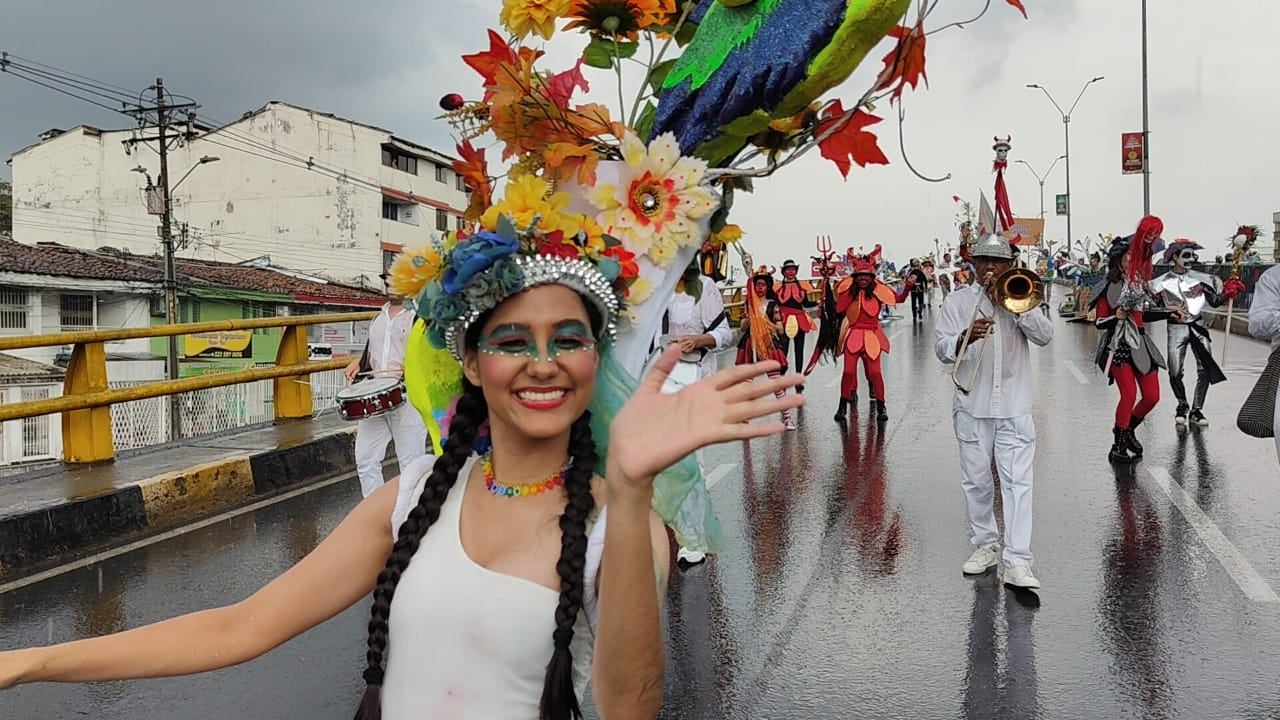 Las más bellas postales del Carnaval de Cali Viejo en Cali este 28 de diciembre de 2024. Feria de Cali - Cali Viejo. Jorge Orozco / El País