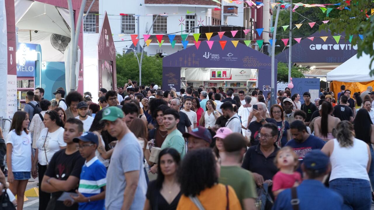 FIL Cali 2025 contó con el respaldo de la Gobernación del Valle del Cauca, el Ministerio de las Culturas, las Artes y los Saberes, más de 15 universidades del país y empresas nacionales y regionales, consolidando un modelo de alianza entre lo público, lo privado y la academia.