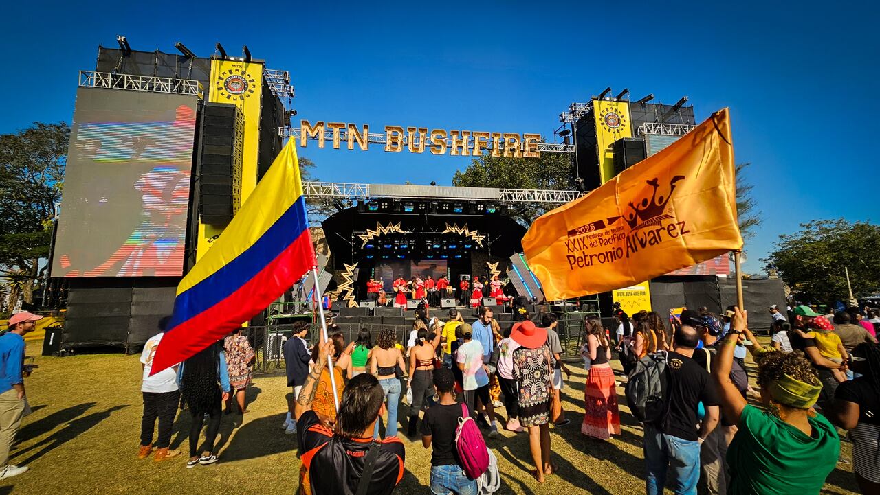 Pacífico en su Salsa