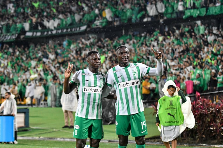 Marino Hinestroza y Kevin Viveros, figuras de Atlético Nacional.