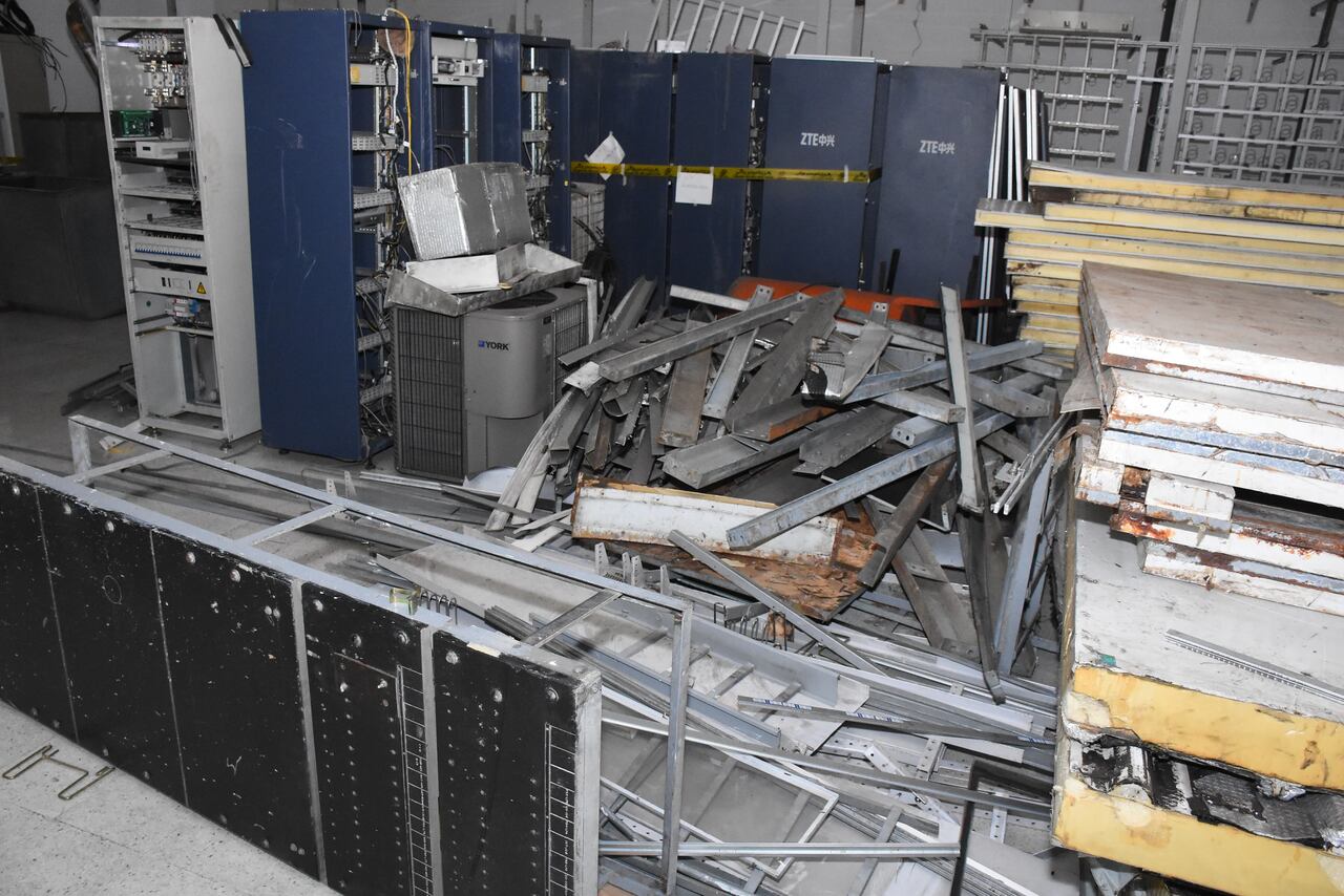 Recorrido en la central telefónica del centro de la ciudad, con el fin de conocer a detalle el proceso de transformación de las Telecomunicaciones.