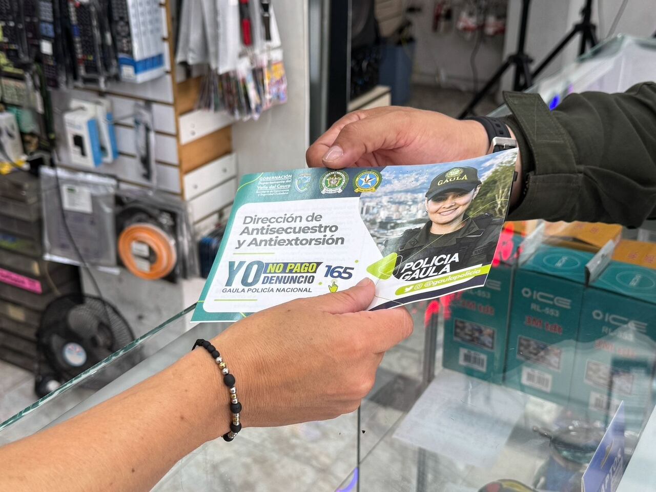 En un esfuerzo conjunto entre la Alcaldía de Palmira, la Gobernación del Valle y el Gaula de la Policía, se busca generar seguridad y tranquilidad a la población palmirana en delitos como el secuestro y la extorsión. Foto: Alcaldía de Palmira / El País.