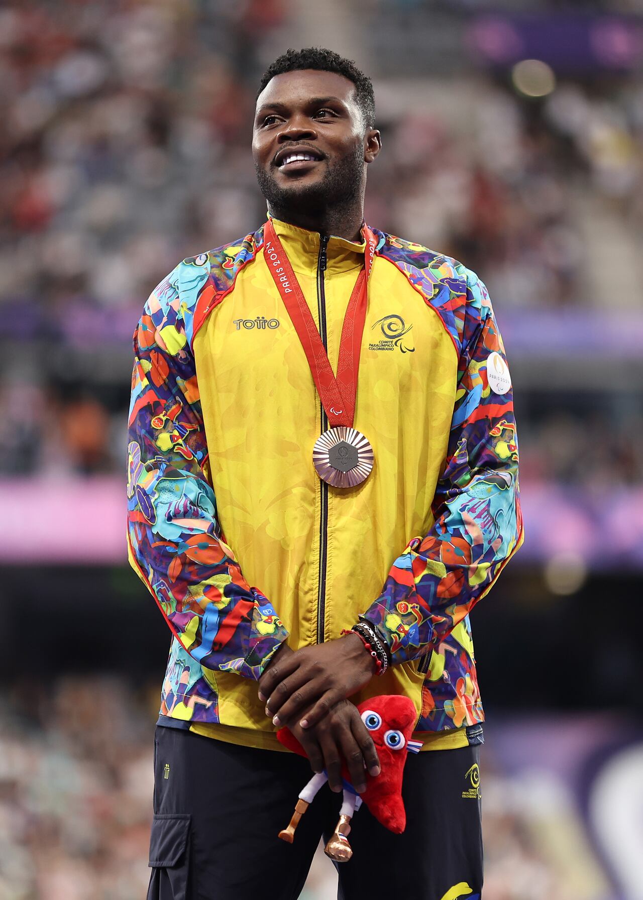 José Gregorio Lemos ganó la medalla de bronce en la prueba de salto de longitud T38 los Juegos Paralímpicos.