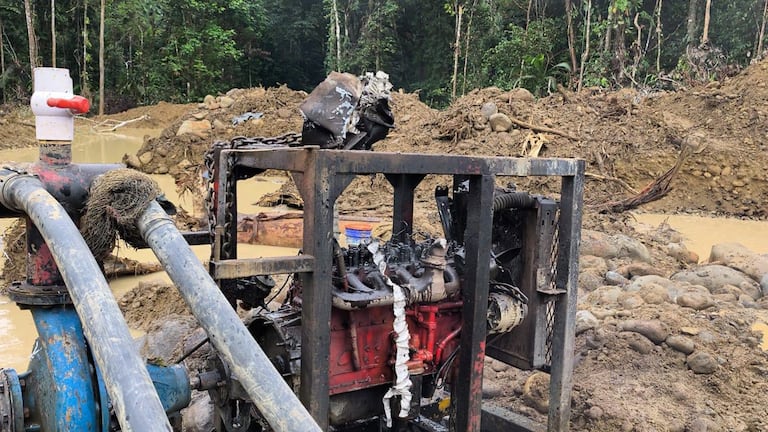 La operación interinstitucional permitió afectar en más de 536 millones de pesos al destruir la infraestructura empleada para la explotación ilícita de yacimientos mineros en el municipio de Orito.