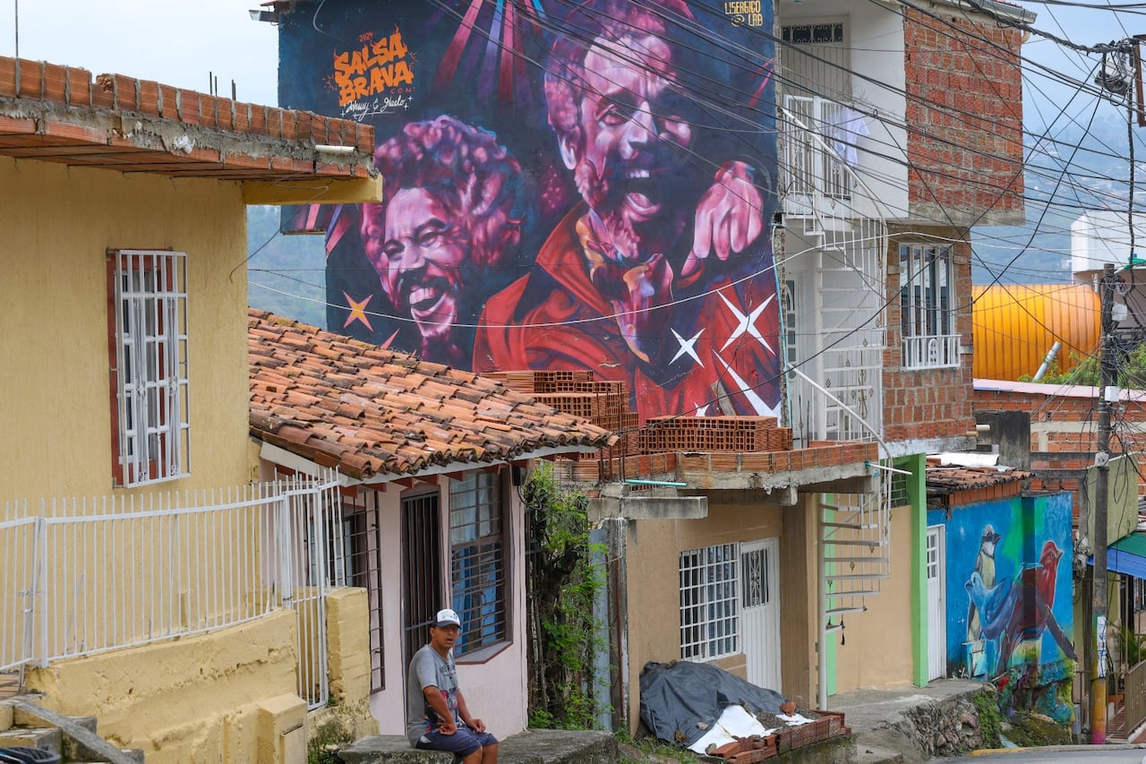 Turismo en Siloé, grafitis, murales, ladera, comuna 20