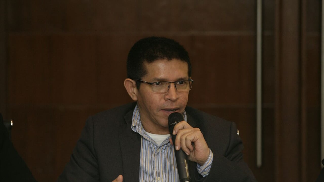 Denis Silva, vocero de Pacientes Colombia, asegura que el proyecto de ley no defiende a los pacientes.