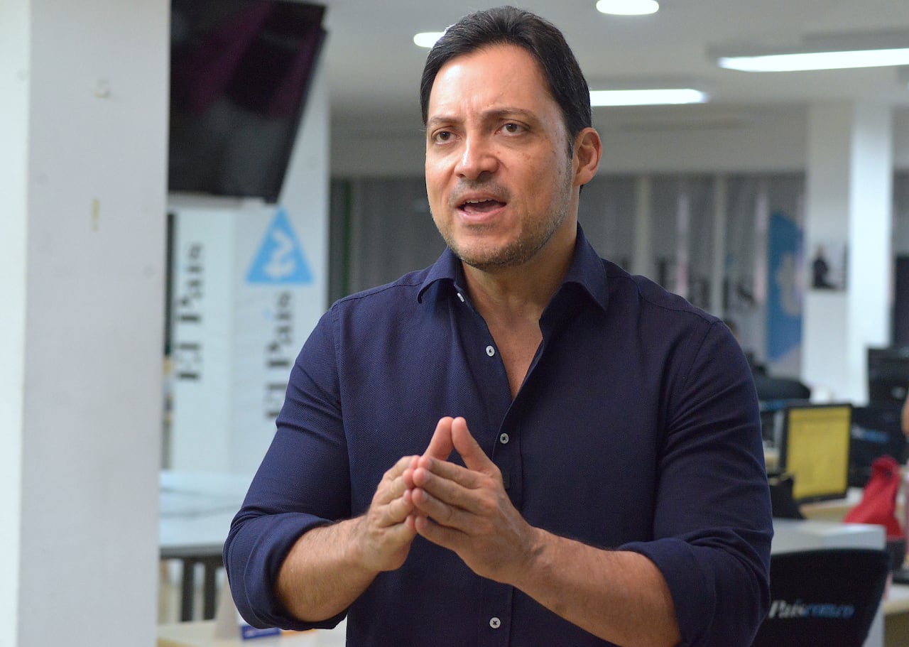 El senador y candidato al congreso de la República de Colombia, Carlos Fernando Motoa, planteó el Congreso como impulsor de políticas de Estado.