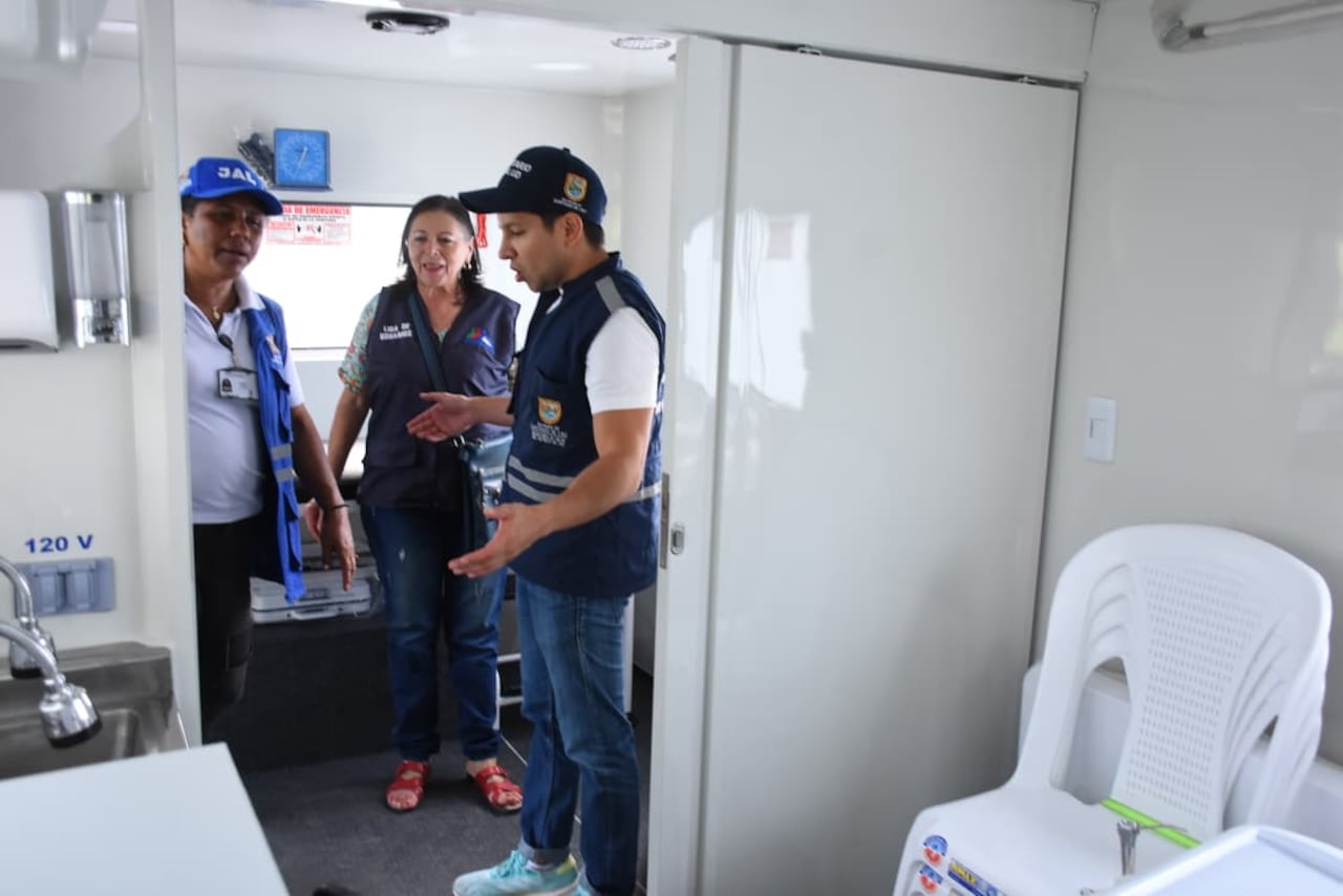 Unidad móvil médico-odontológica en Cali.