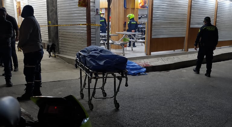 Dos mujeres fueron asesinadas en el Bulevar de Oriente de Cali.