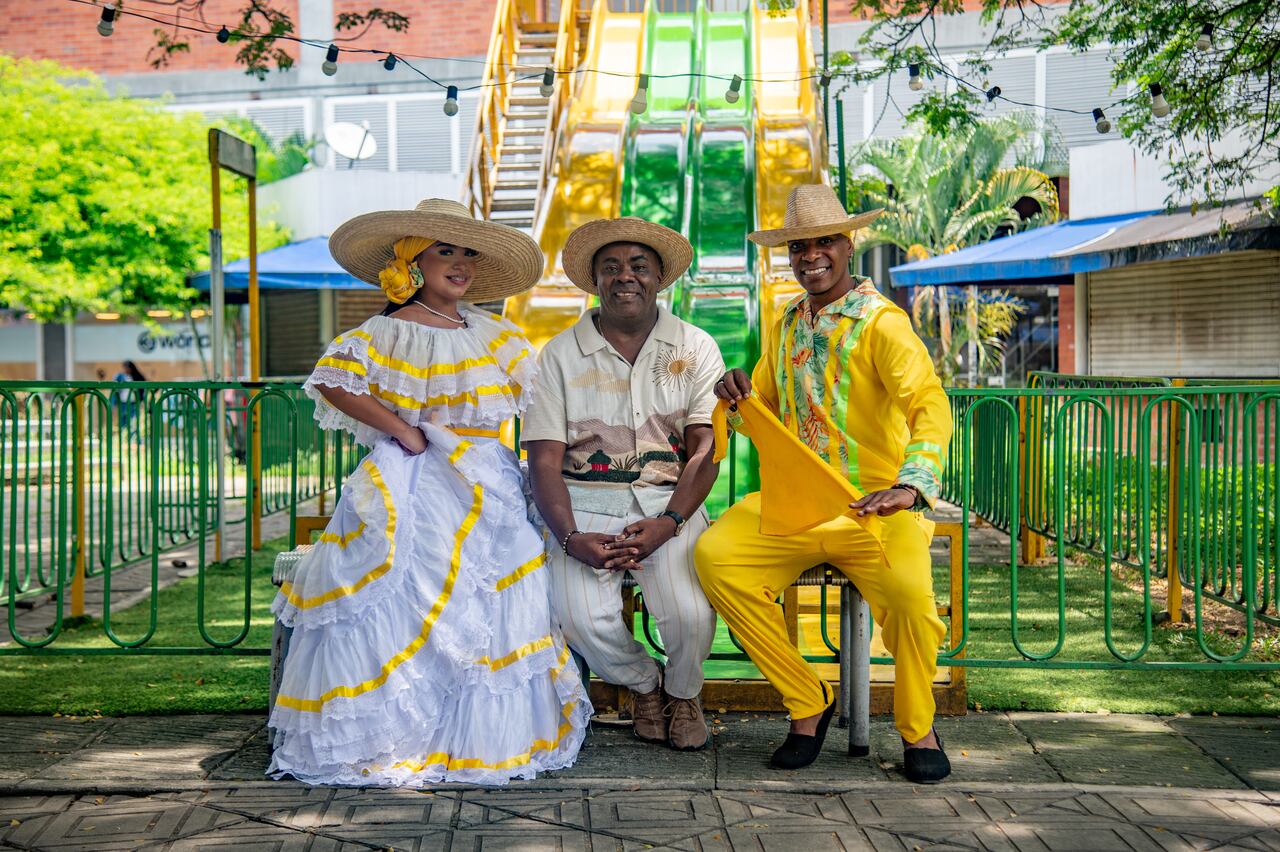 Elverth Izquierdo y su agrupación, representantes del folclor local.