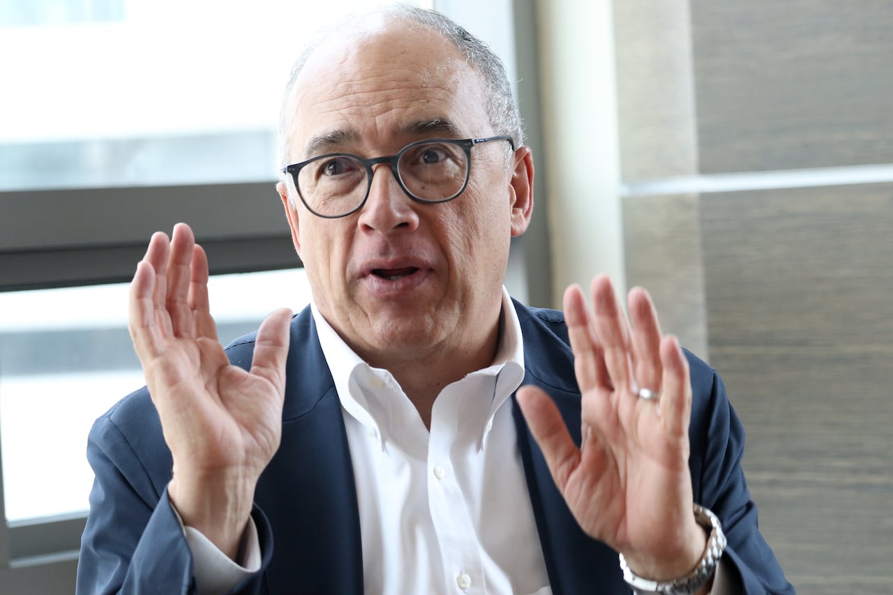 Juan Carlos Echeverry economista ex ministro de hacienda presidente del Banco de Bogotá