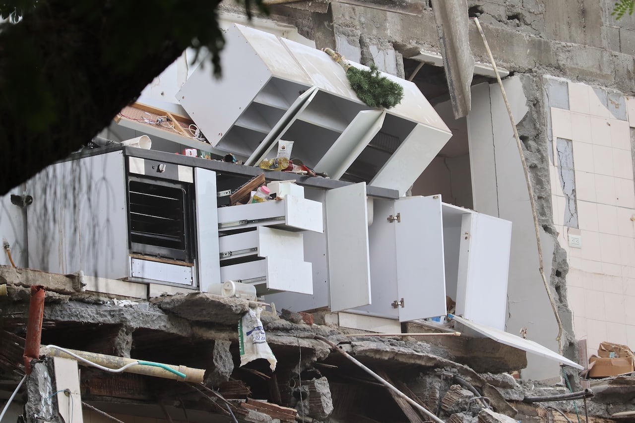 Demoliciones de los edificios Guadalupe y Molino Rojo en el sur de Cali.
