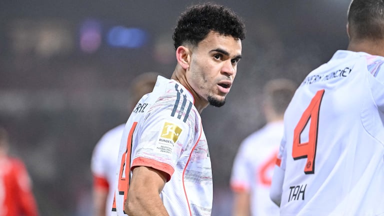El encuentro entre Bayern Múnich y RB Salzburgo puede ser el primero de Luis Díaz en 2026.
