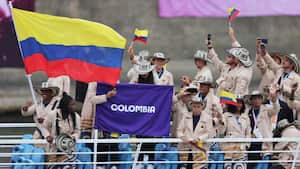La bandera de Colombia en la inauguración de los Juegos Olímpicos París-2024