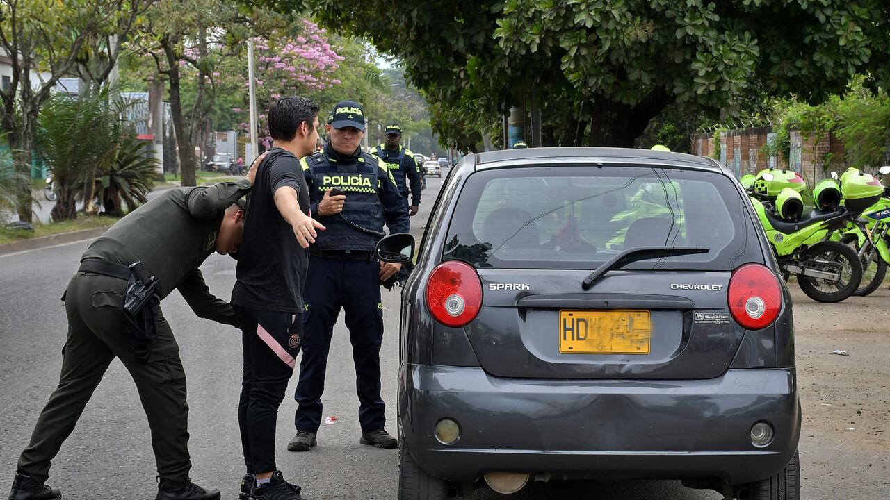 Luego de los dos atentados con granada en contra de la fuerza pública que se presentaron en menos de 24 horas en Jamundí, las autoridades anunciaron el fortalecimiento de los patrullajes en el municipio para garantizar la seguridad. Fotos Raúl Palacios / El País / 21 de Julio del 2023 Cali.