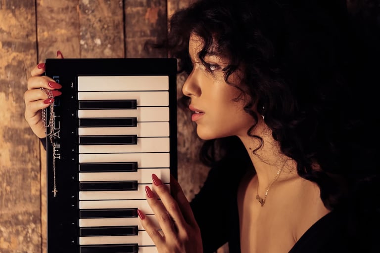 Yovanna Ventura apuesta por el pop latino y alternativo en una nueva etapa de su carrera