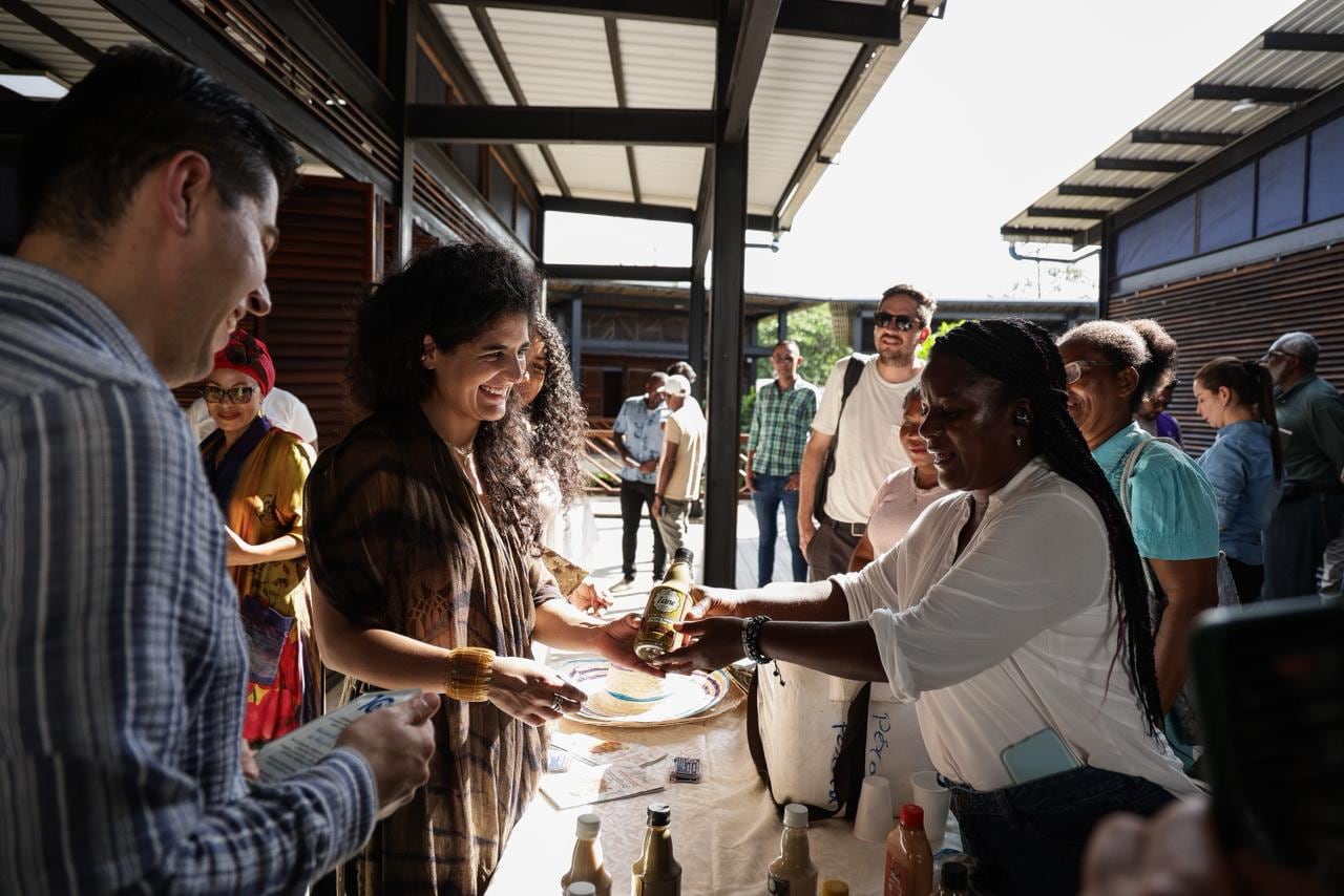 Con la entrega de la Resolución 0760 de 2025, el Ministerio de
las Culturas reconoce al viche como un sistema vivo de
territorio, saberes y dignidad del pueblo afrodescendiente.