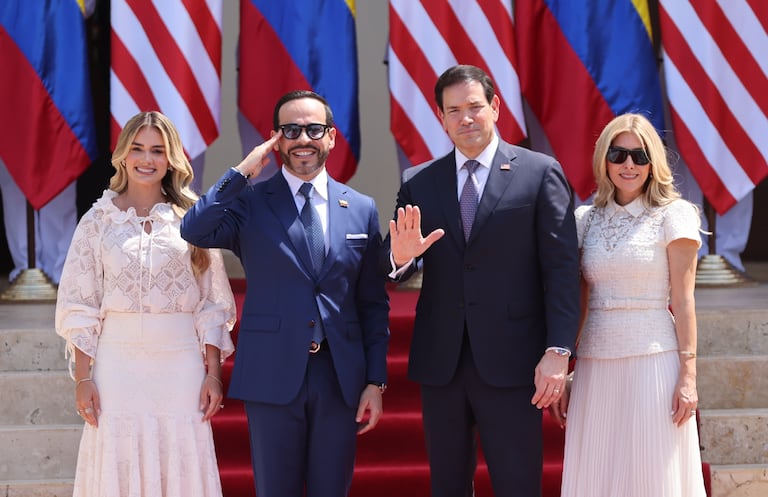 Marco Rubio con el presidente Abelardo De La Espriella, en la Sede Alterna de la Presidencia de la República en Barranquilla