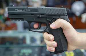 Con el decreto para regular las armas traumáticas se busca que estas no sean utilizadas para cometer actos delictivos. Estas armas, por lo general, son modificadas para atracar y amenazar a las personas en las diferentes ciudades del país.