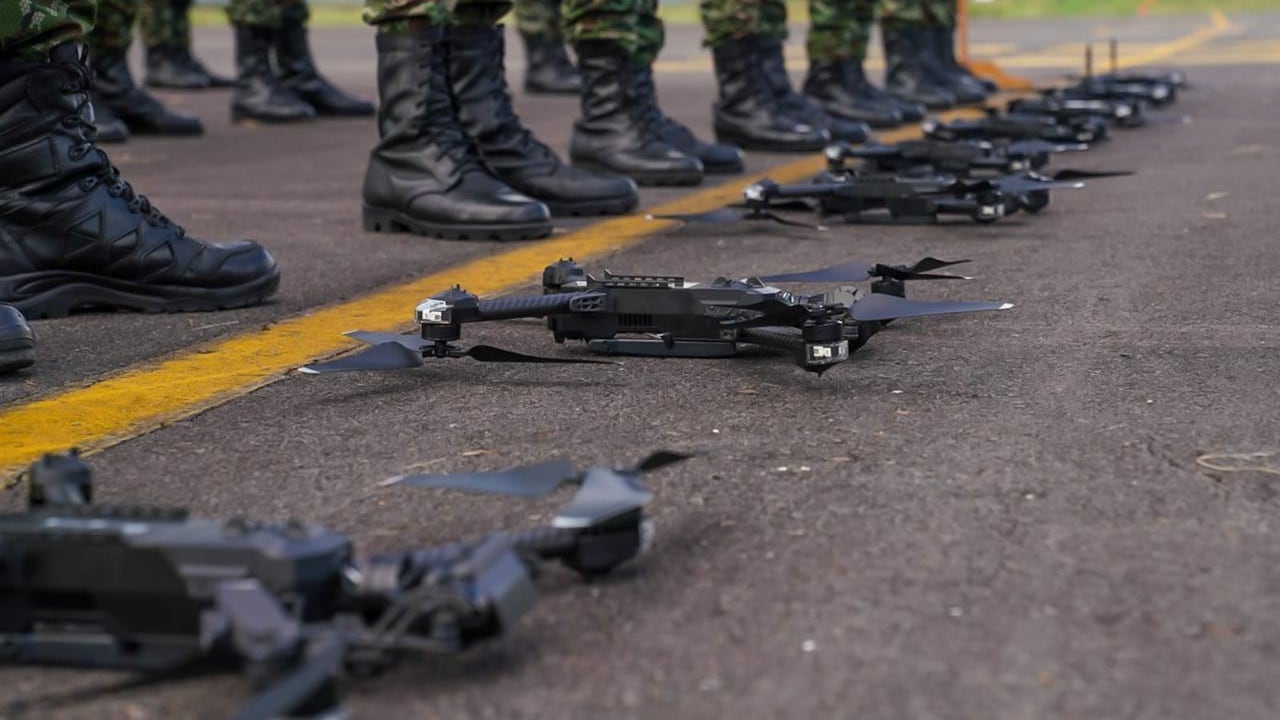 Para esta niciativa fue creado un equipo multi disciplinario de las Fuerzas Militares y la Policía Nacional.
